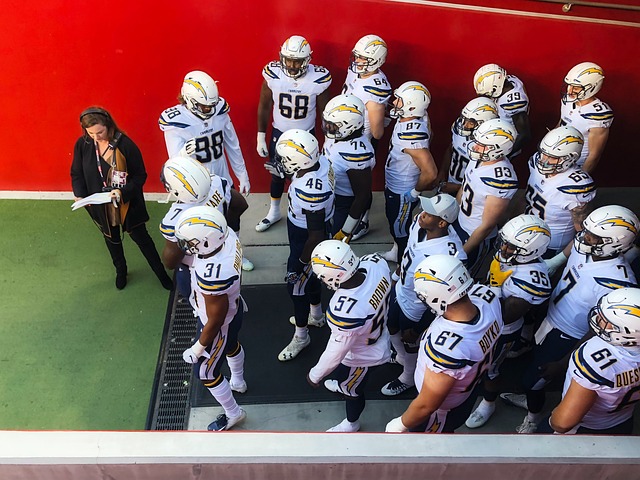 重创后获母亲探望 马天尼斯真的爱你.