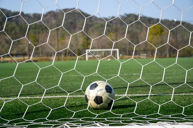 体坛午爆｜罗马大胜蒙扎意甲10轮不败，穆里尼奥赛后言论引争议.